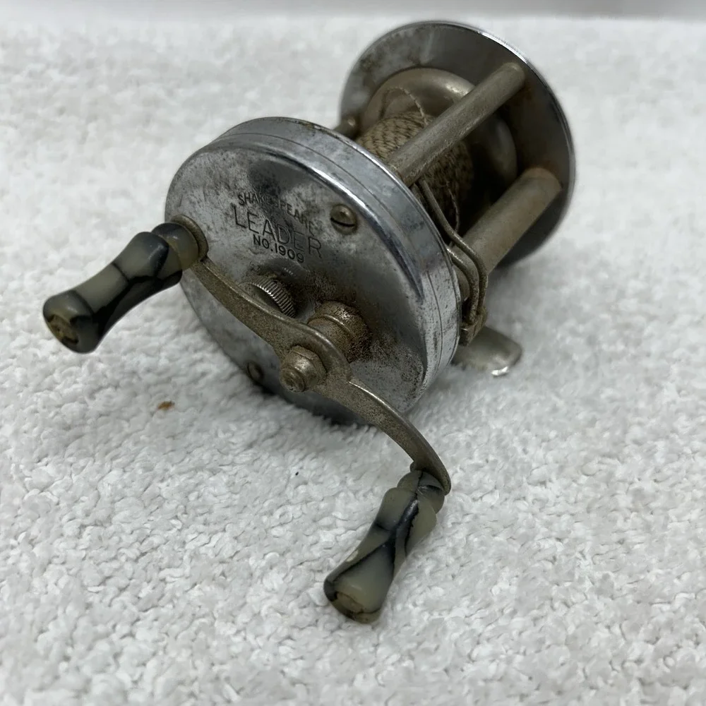 Shakespeare Vintage Leader N0. 1909 Model FD Baitcasting Reel